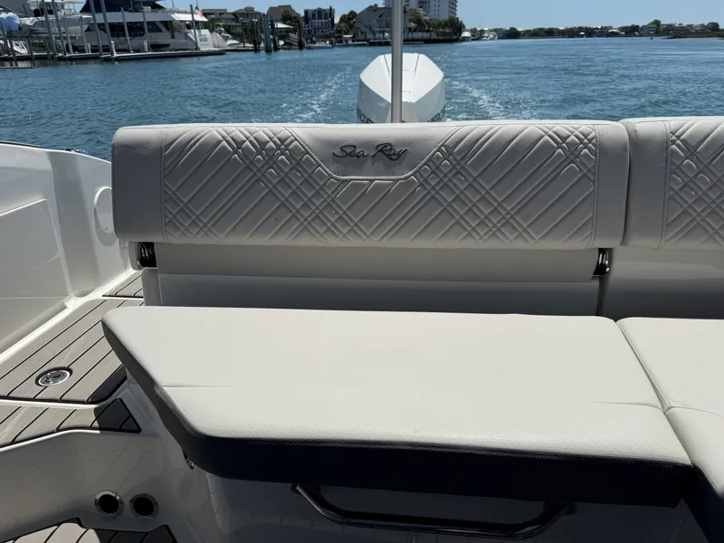 Slide: The Image of Sea Ray SDX 230 Outboard 2026 - 14
