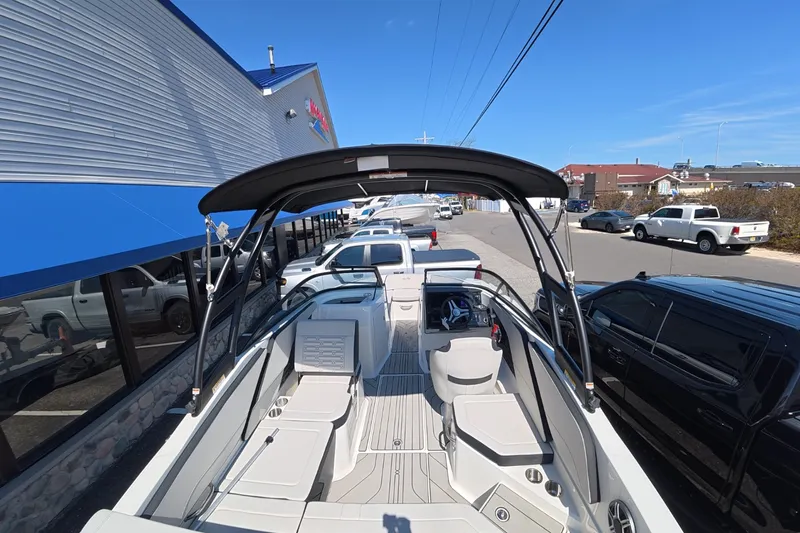 Slide: The Image of Sea Ray SPX 210 Outboard 2026 - 7