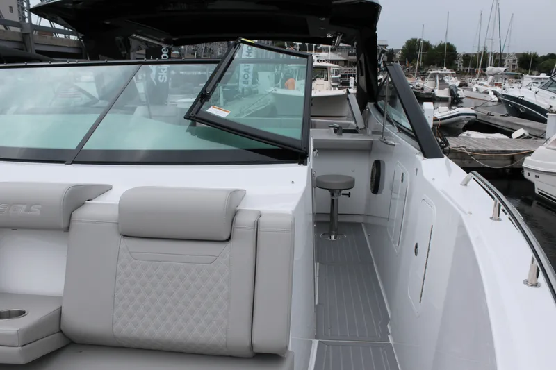 Slide: The Image of Cruisers Yachts 38 GLS Outboard 2025 - 17