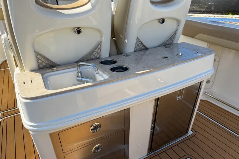 Slide: The Image of Sailfish 320 CC 2018 - 7