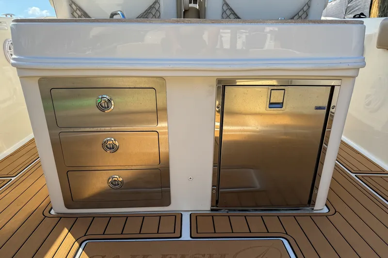 Slide: The Image of Sailfish 320 CC 2018 - 8