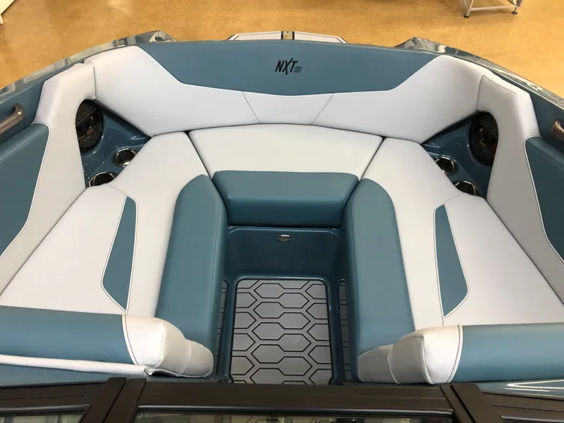 Slide: The Image of Mastercraft NXT20 2025 - 21