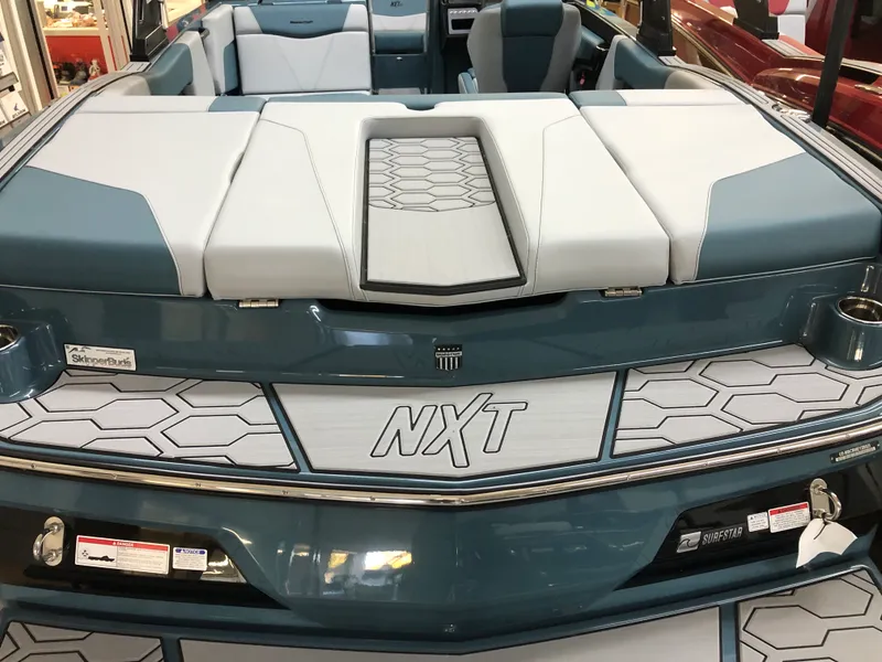 Slide: The Image of Mastercraft NXT20 2025 - 7