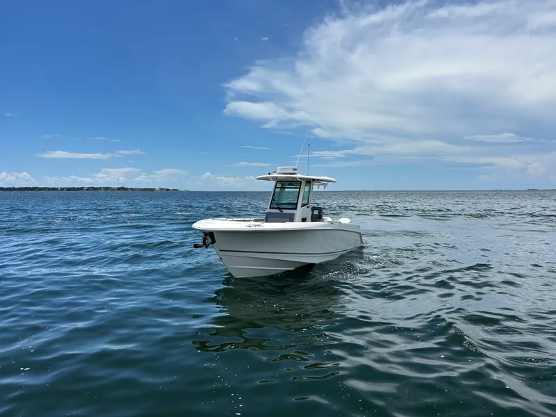 Slide: The Image of Boston Whaler 280 Outrage 2026 - 2