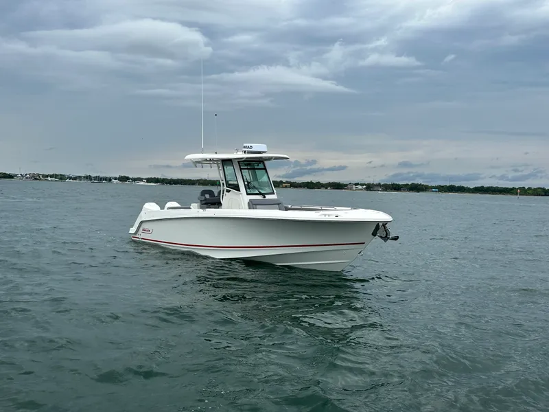 Slide: The Image of Boston Whaler 280 Outrage 2026 - 5