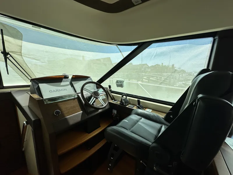 Slide: The Image of Tiara 50 COUPE 2015 - 6