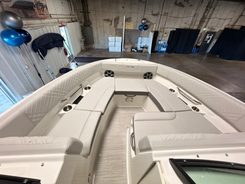 Slide: The Image of Sea Ray SDX 230 Surf 2026 - 44