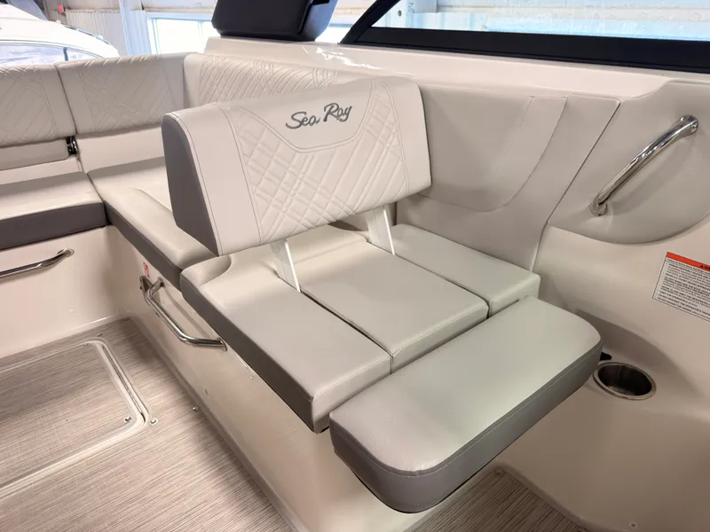 Slide: The Image of Sea Ray SDX 230 Surf 2026 - 21