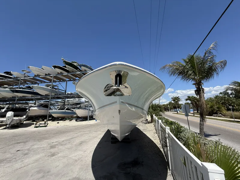 Slide: The Image of Boston Whaler 380 Outrage 2026 - 1