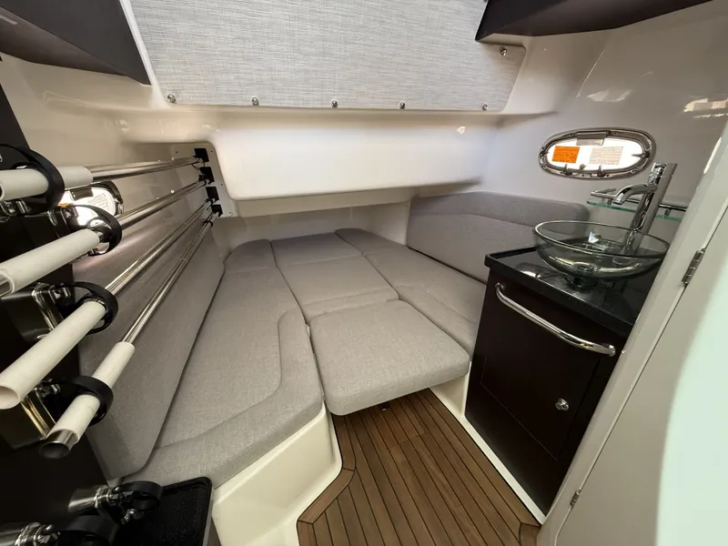 Slide: The Image of Boston Whaler 380 Outrage 2026 - 12
