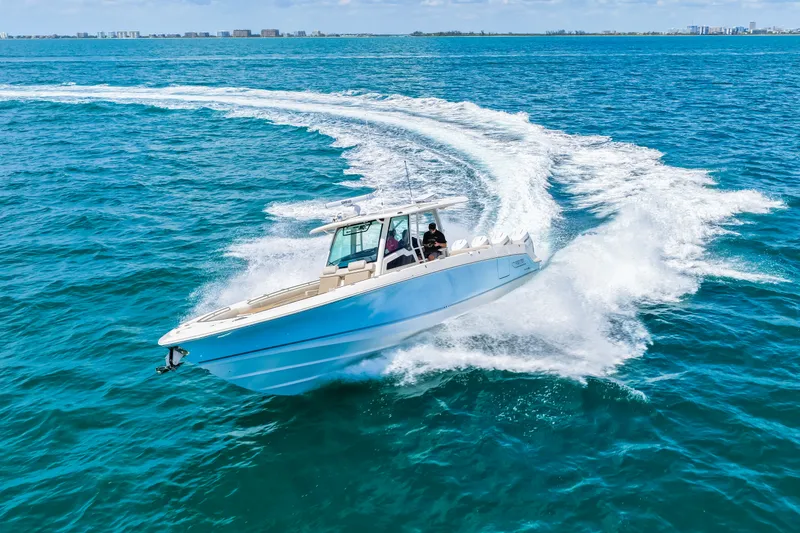 Slide: The Image of Boston Whaler 380 Outrage 2026 - 39