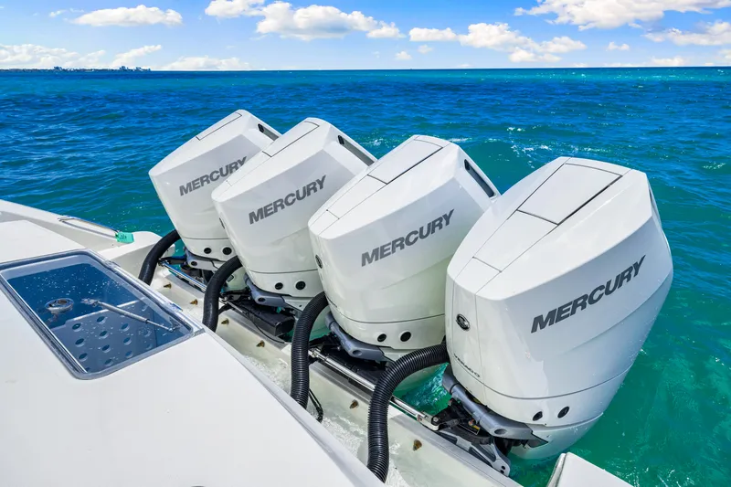 Slide: The Image of Boston Whaler 380 Outrage 2026 - 45