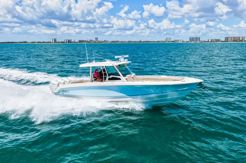Slide: The Image of Boston Whaler 380 Outrage 2026 - 61