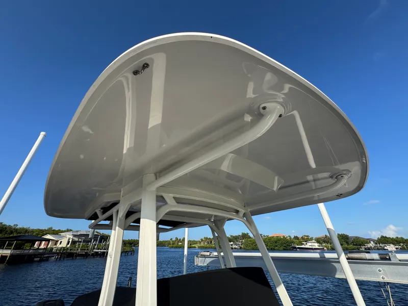 Slide: The Image of Boston Whaler 270 DAUNTLESS 2018 - 16