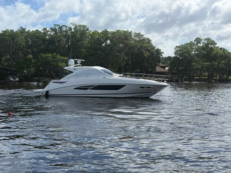Slide: The Image of Sea Ray 510 SUNDANCER 2016 - 14