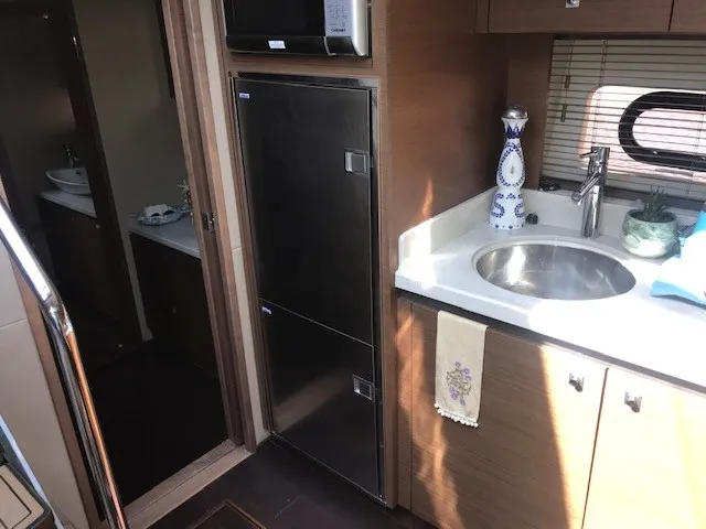 Slide: The Image of Sea Ray 510 SUNDANCER 2016 - 35