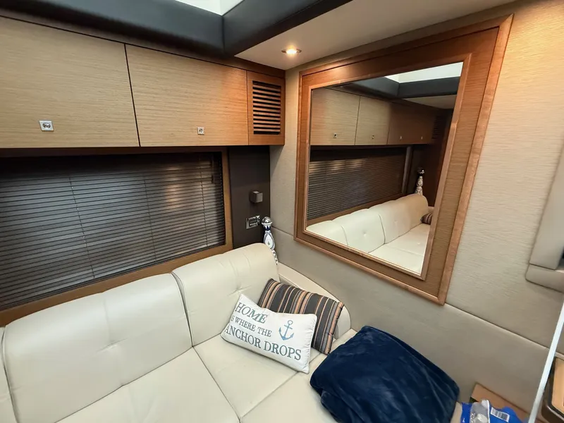 Slide: The Image of Sea Ray 510 SUNDANCER 2016 - 38