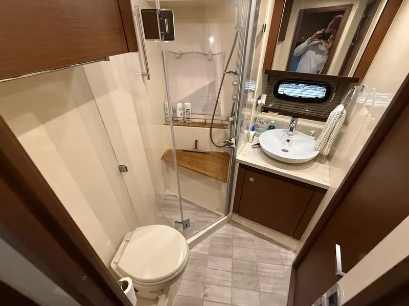 Slide: The Image of Sea Ray 510 SUNDANCER 2016 - 39
