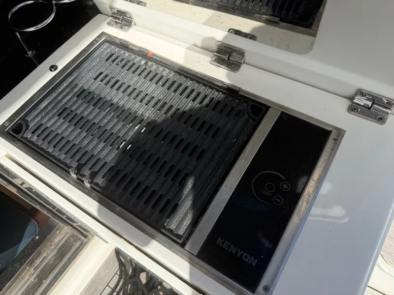 Slide: The Image of Sea Ray 510 SUNDANCER 2016 - 53