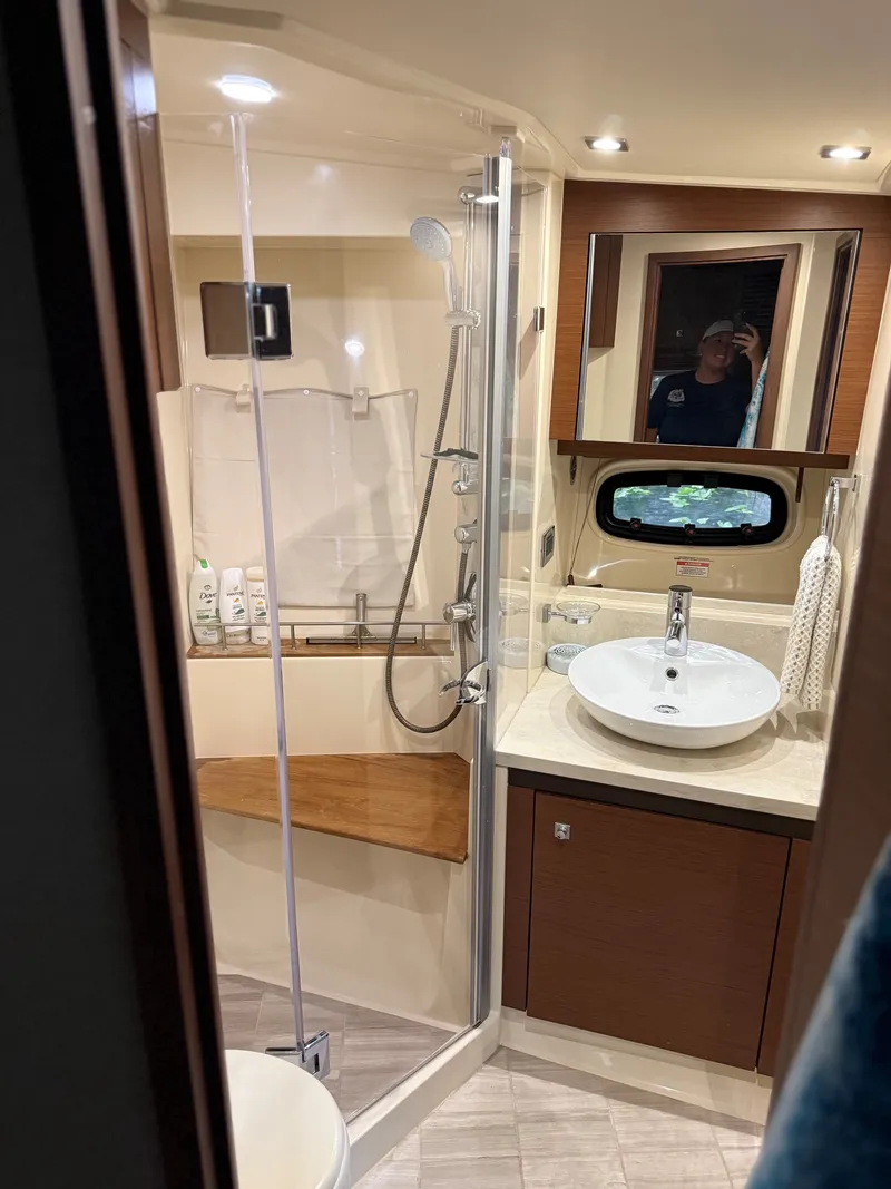Slide: The Image of Sea Ray 510 SUNDANCER 2016 - 37