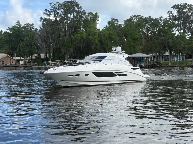 Slide: The Image of Sea Ray 510 SUNDANCER 2016 - 8