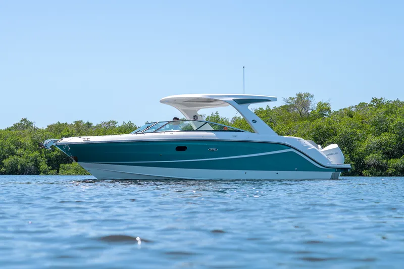 Slide: The Image of Sea Ray SLX 310 Outboard 2023 - 2