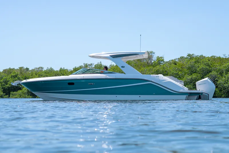 Slide: The Image of Sea Ray SLX 310 Outboard 2023 - 26