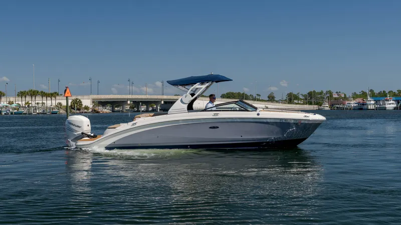 Slide: The Image of Sea Ray 270 SDX OB 2018 - 4