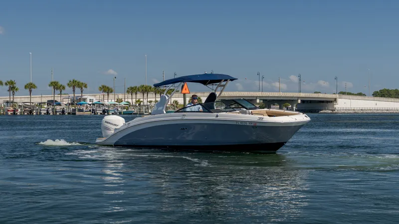 Slide: The Image of Sea Ray 270 SDX OB 2018 - 5