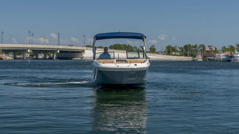 Slide: The Image of Sea Ray 270 SDX OB 2018 - 6