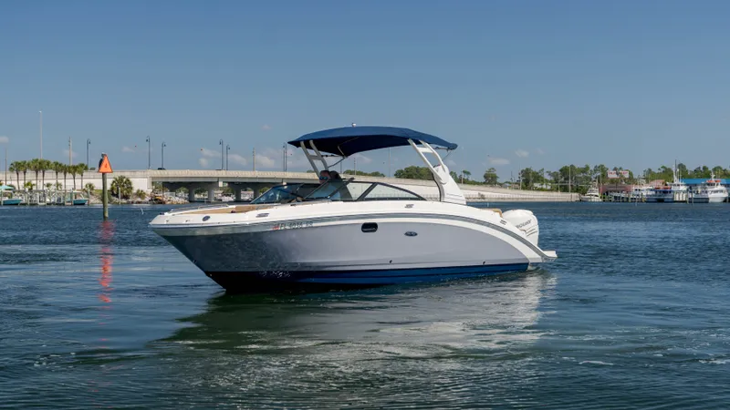 Slide: The Image of Sea Ray 270 SDX OB 2018 - 8