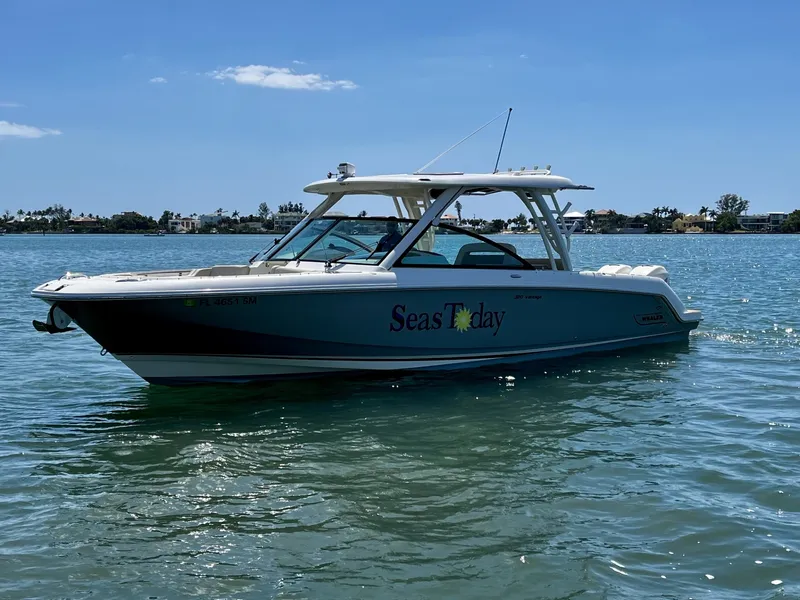 Slide: The Image of Boston Whaler 320 VANTAGE 2019 - 8