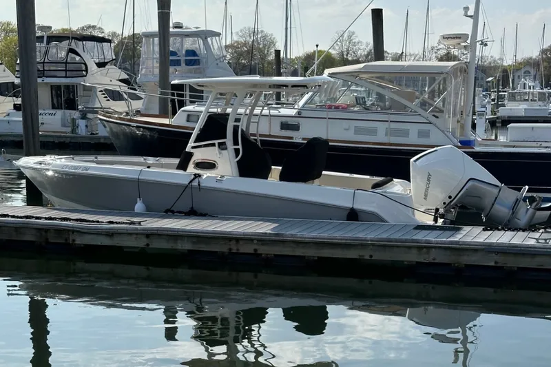 Slide: The Image of Boston Whaler 230 OUTRAGE 2024 - 2