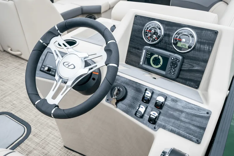 Slide: The Image of Harris 210 Cruiser 2025 - 10