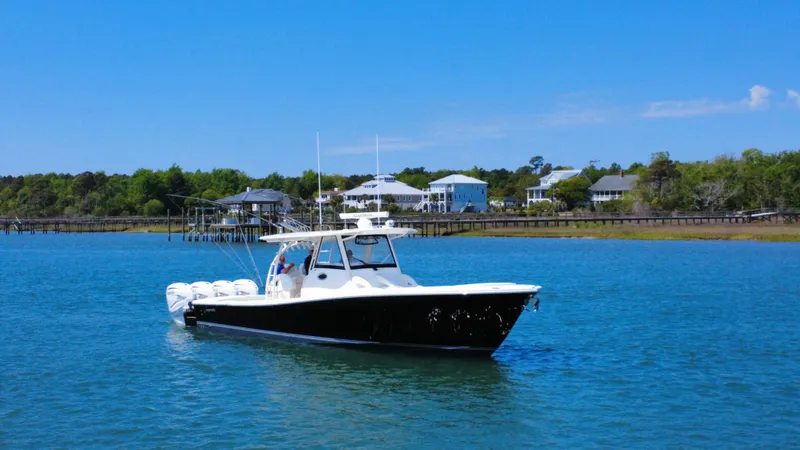 The Image of Regulator Marine 41 2019 - 0