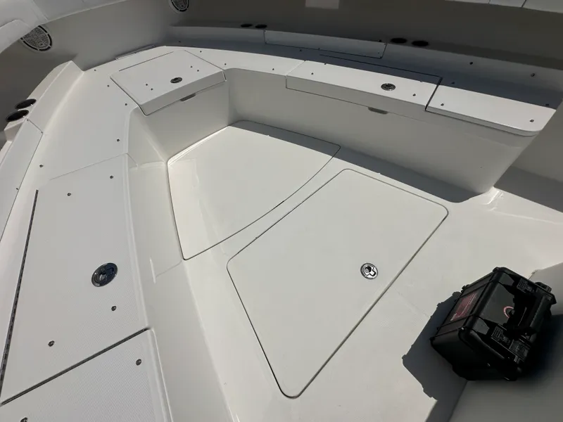 Slide: The Image of Regulator Marine 41 2019 - 14