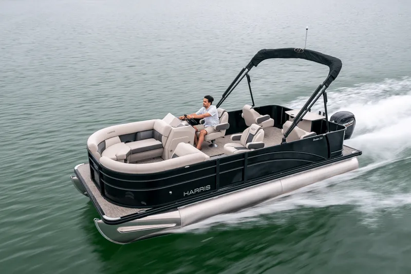 Slide: The Image of Harris 210 Cruiser 2025 - 1