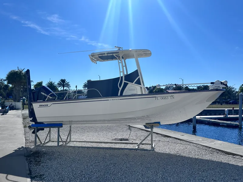 Slide: The Image of Boston Whaler 210 MONTAUK 2023 - 2