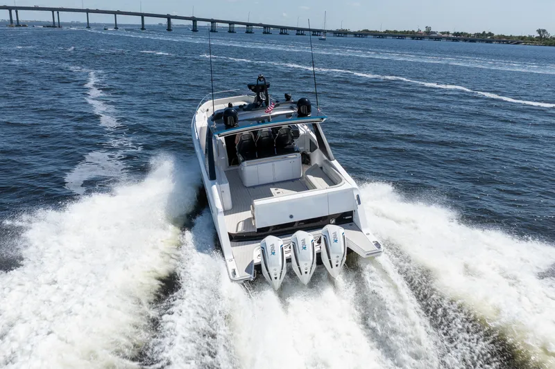 Slide: The Image of Azimut 42 VERVE 2024 - 2
