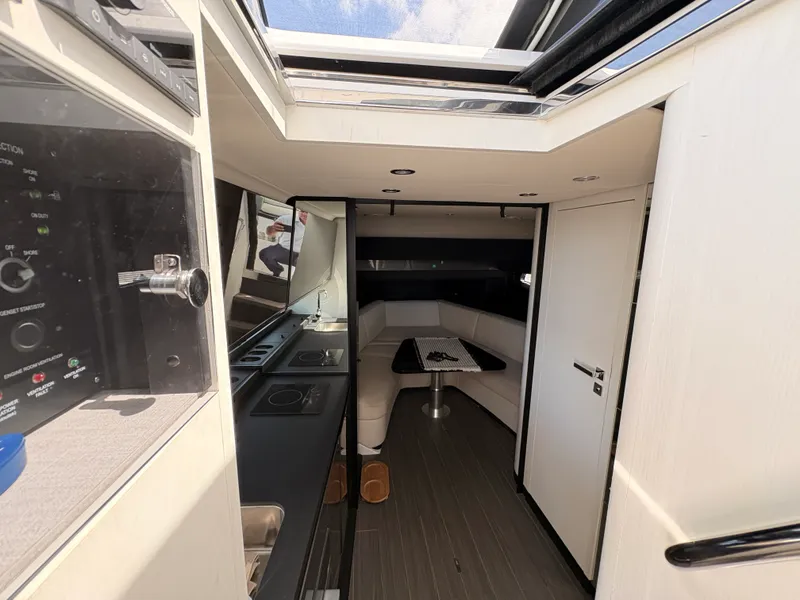 Slide: The Image of Azimut 42 VERVE 2024 - 24