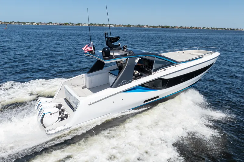 Slide: The Image of Azimut 42 VERVE 2024 - 38