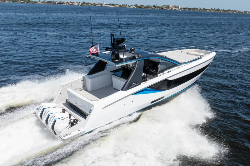 Slide: The Image of Azimut 42 VERVE 2024 - 40