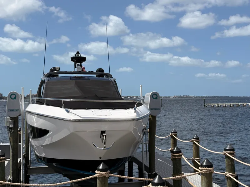 Slide: The Image of Azimut 42 VERVE 2024 - 48