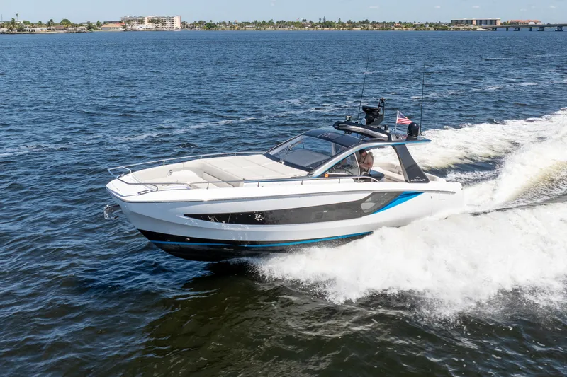 Slide: The Image of Azimut 42 VERVE 2024 - 7