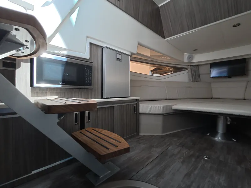 Slide: The Image of Sea Ray Sundancer 320 Outboard 2026 - 26