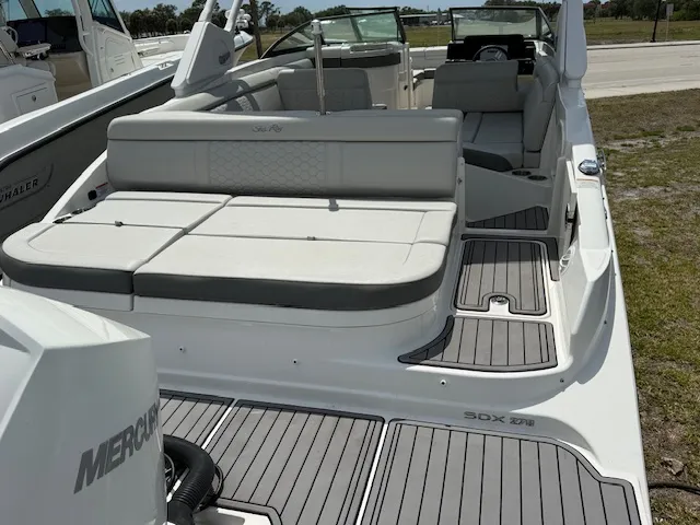 Slide: The Image of Sea Ray 270 SD OB 2022 - 13