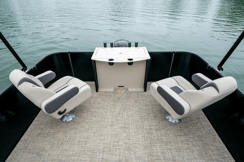 Slide: The Image of Harris 210 Cruiser 2025 - 5