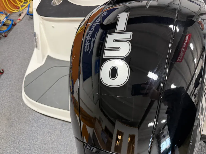 Slide: The Image of Bayliner V20 2026 - 4