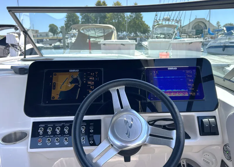 Slide: The Image of Sea Ray SDX 270 Surf 2025 - 6
