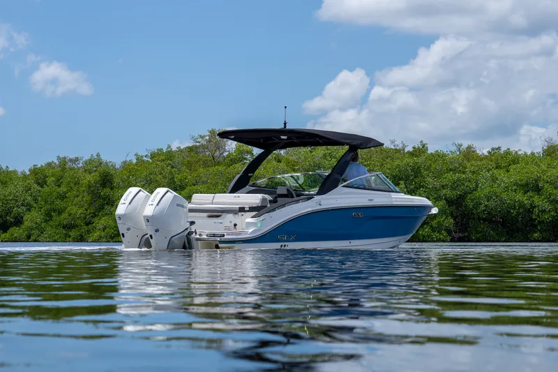 Slide: The Image of Sea Ray SLX 280 Outboard 2026 - 1